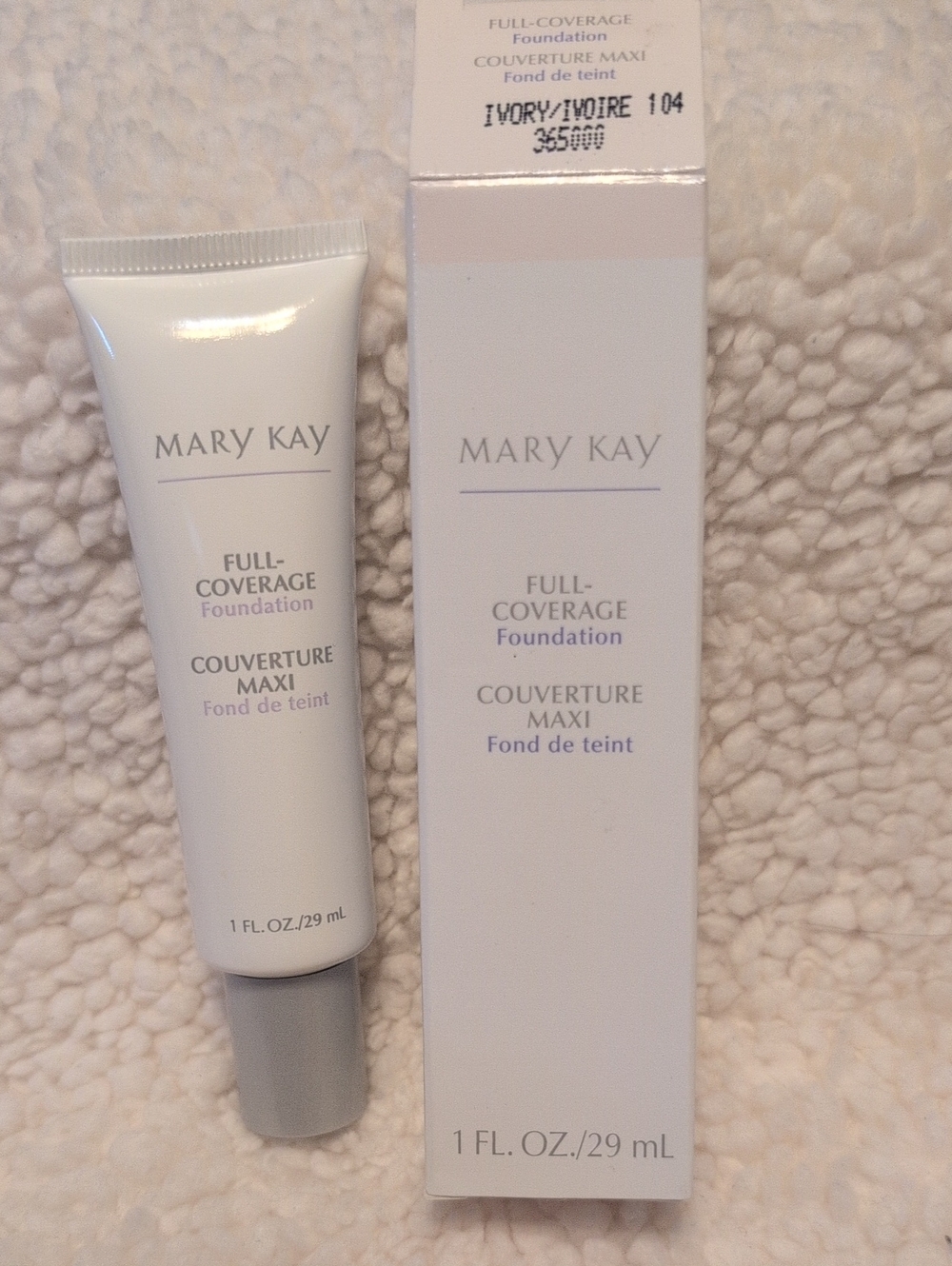 NWT Mary Kay Full-Coverage Foundation - Ivory 104
